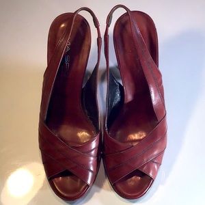 VINTAGE VIA SPIGA OPEN TOE RED HEELS SIZE 8